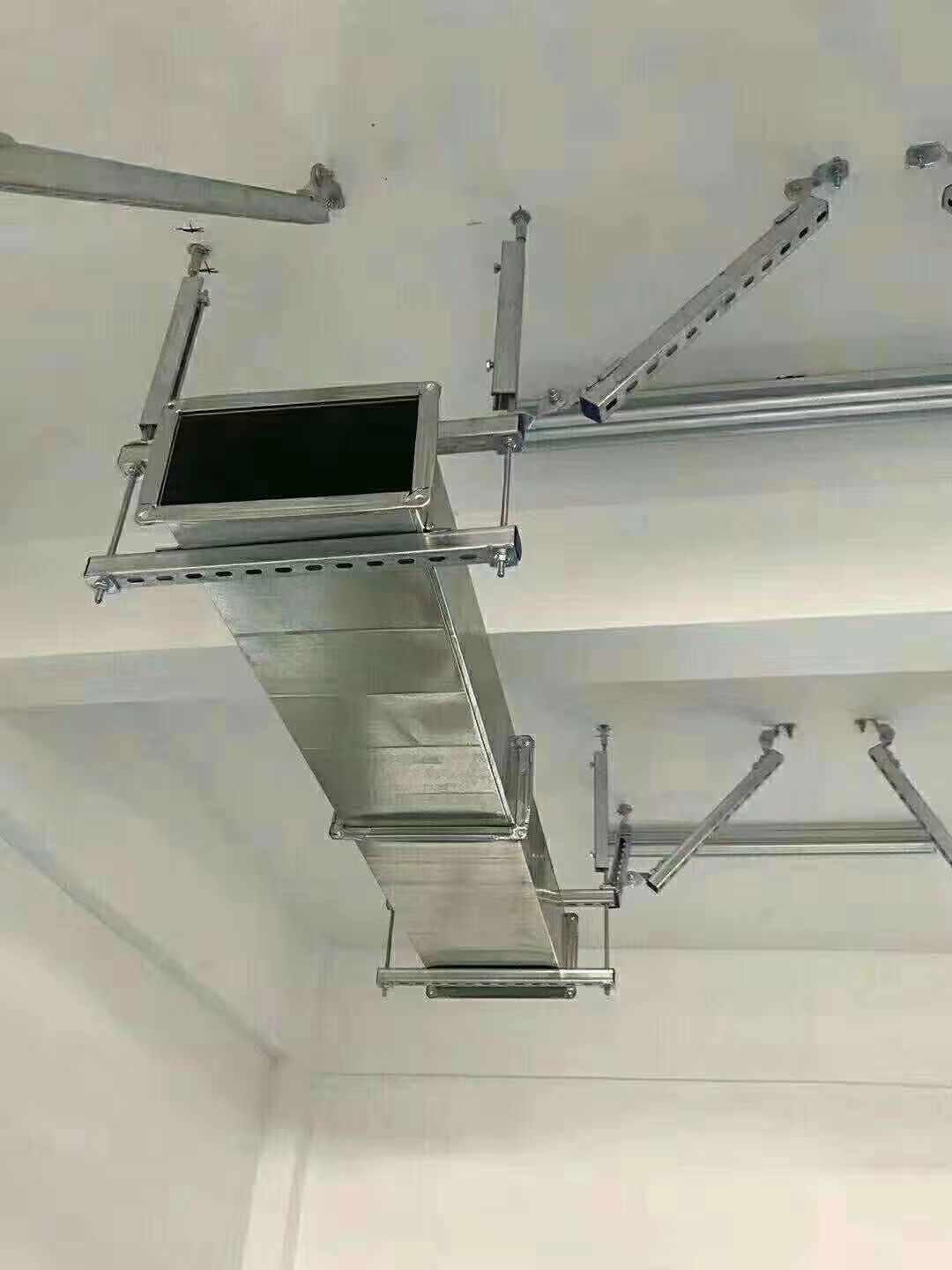 抗震支架沈陽(yáng)富強(qiáng)電纜橋架廠